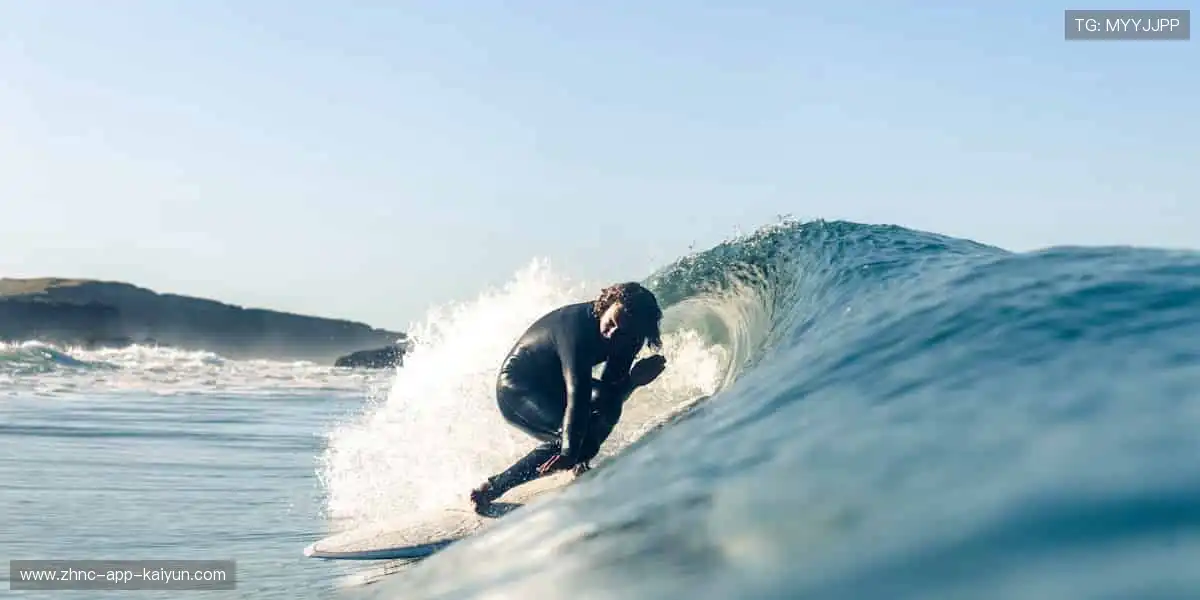 定制你的主队战袍，让支持更有态度！👕❤️